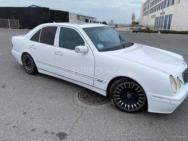 Mercedes E 240 2001, 282,000 km - 2.6 л - Bakı
