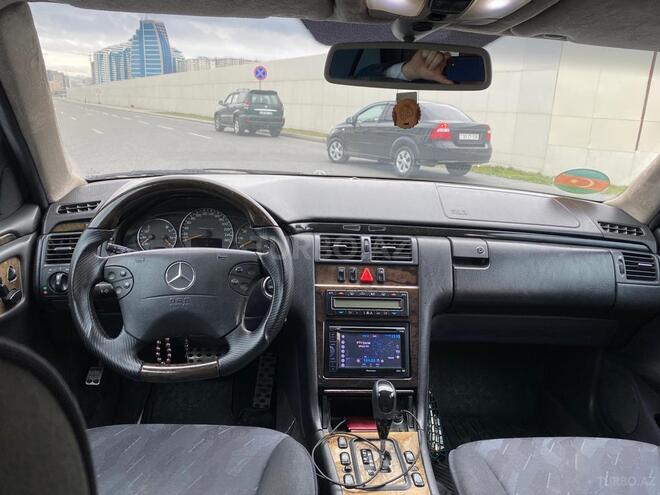 Mercedes E 240 2001, 282,000 km - 2.6 л - Bakı