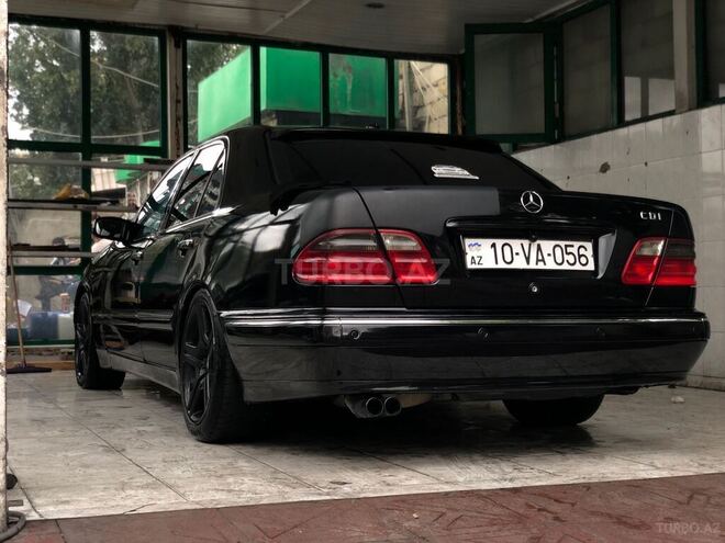 Mercedes E 320 2000, 350,000 km - 3.2 л - Bakı