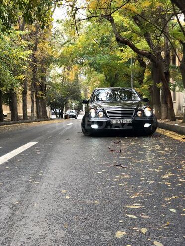 Mercedes E 320 2000, 350,000 km - 3.2 л - Bakı