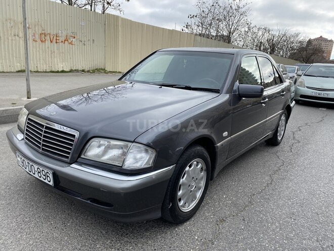 Mercedes C 180 1999, 285,882 km - 1.8 л - Bakı