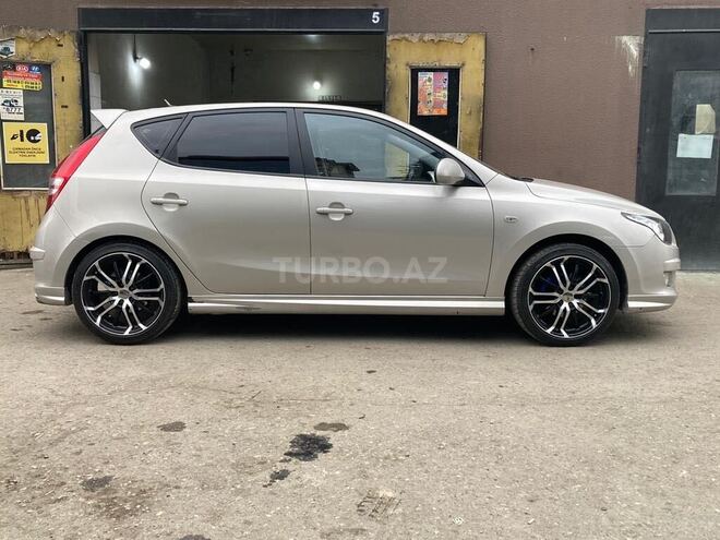 Hyundai i30 2008, 241,000 km - 1.4 l - Bakı
