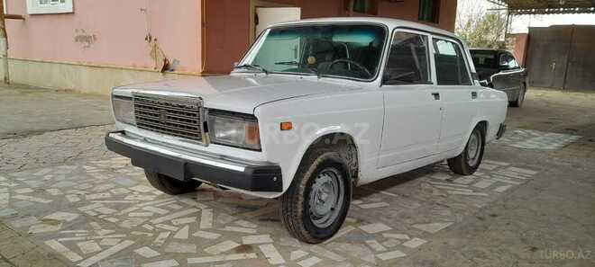 LADA (VAZ) 2107 2003, 200,000 km - 1.6 л - Şirvan