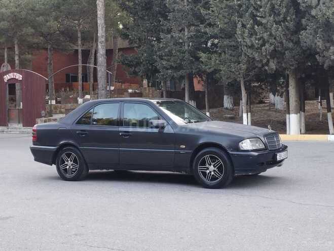 Mercedes C 220 1995, 341,000 km - 2.2 l - Sumqayıt