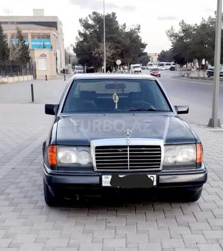 Mercedes E 220 1993, 344,000 km - 2.2 l - Sumqayıt