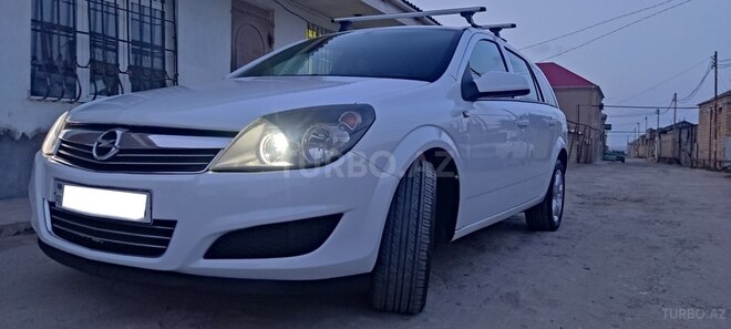 Opel Astra 2010, 200,332 km - 1.3 l - Bakı