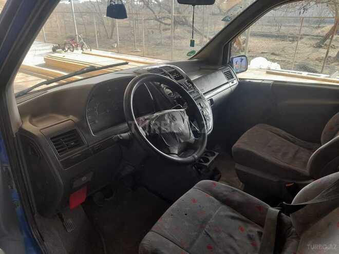 Mercedes Vito 1999, 380,000 km - 2.2 l - Bakı