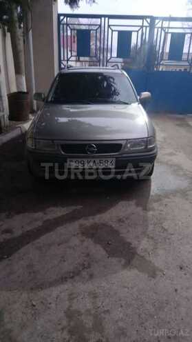Opel Astra 1995, 270,000 km - 1.6 l - Bakı