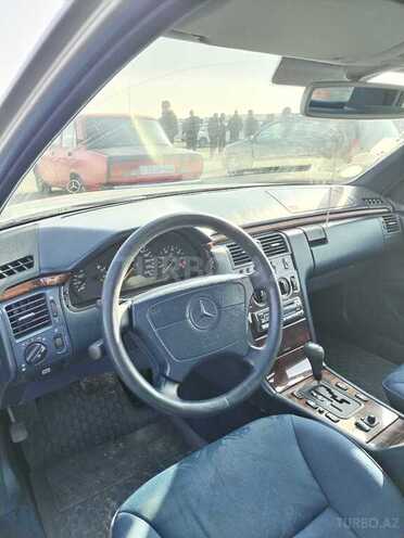Mercedes E 240 1998, 380,000 km - 2.4 l - Kürdəmir