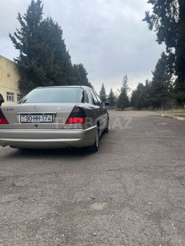 Mercedes C 240 1997, 450,000 km - 2.4 l - Qazax