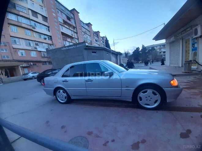 Mercedes C 240 1999, 366,621 km - 2.4 l - Bakı