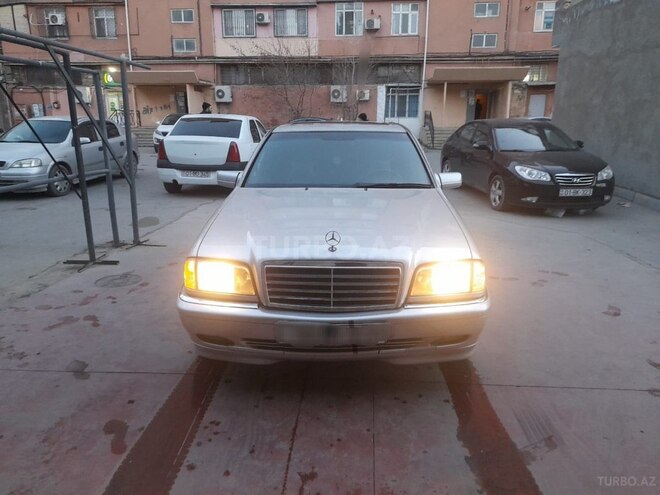 Mercedes C 240 1999, 366,621 km - 2.4 l - Bakı