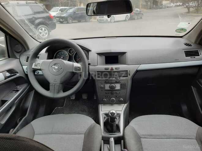 Opel Astra 2005, 230,000 km - 1.6 l - Bakı
