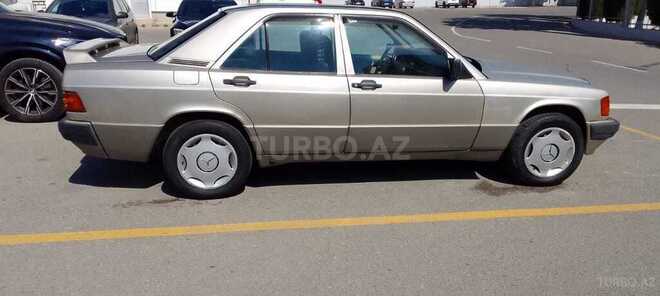 Mercedes 190 1988, 223,421 km - 2.0 l - Bakı