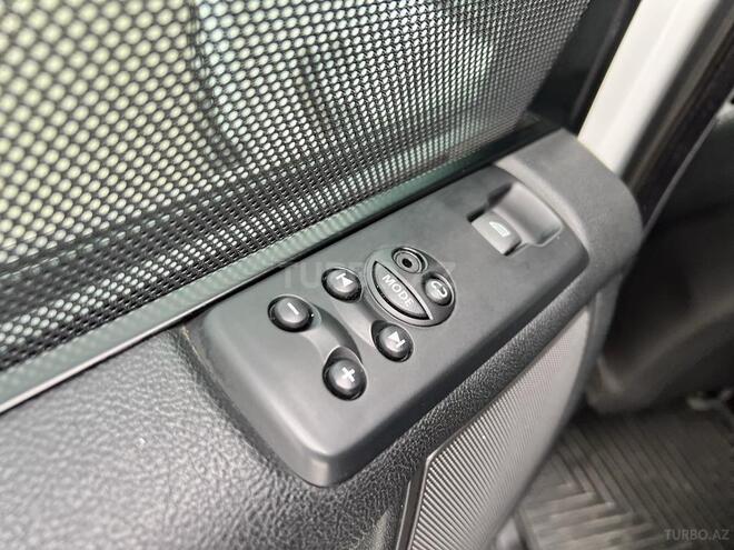 Land Rover Discovery 2011, 180,000 km - 5.0 l - Bakı
