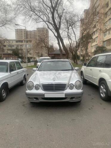 Mercedes E 270 1999, 290,000 km - 2.7 л - Bakı
