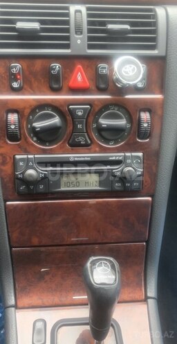 Mercedes E 270 1999, 290,000 km - 2.7 л - Bakı