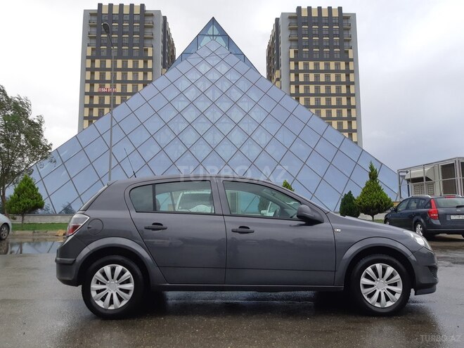 Opel Astra 2009, 115,700 km - 1.4 l - Bakı