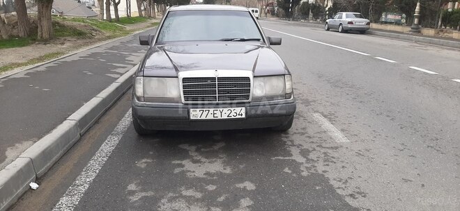 Mercedes E 300 1990, 357,753 km - 3.0 l - Bakı