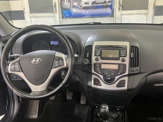Hyundai i30 2011, 222,000 km - 1.6 l - Bakı