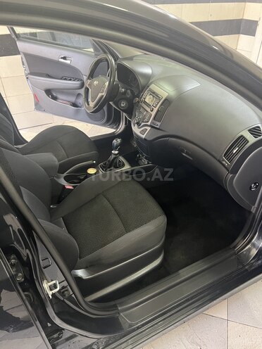 Hyundai i30 2011, 222,000 km - 1.6 l - Bakı