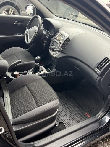 Hyundai i30 2011, 222,000 km - 1.6 l - Bakı