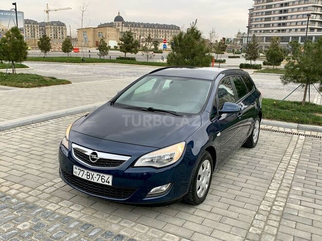 Opel Astra 2011, 239,920 km - 1.3 l - Bakı