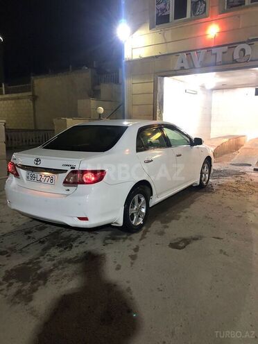 Toyota Corolla 2013, 135,440 km - 1.8 л - Bakı