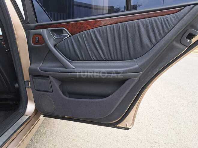 Mercedes E 220 2000, 28,700 km - 2.2 л - Balakən
