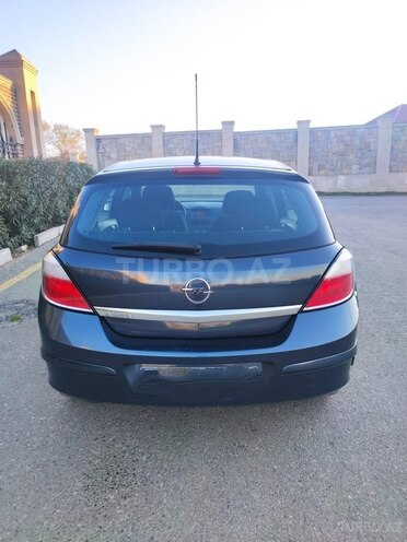 Opel Astra 2005, 166,000 km - 1.4 l - Bakı