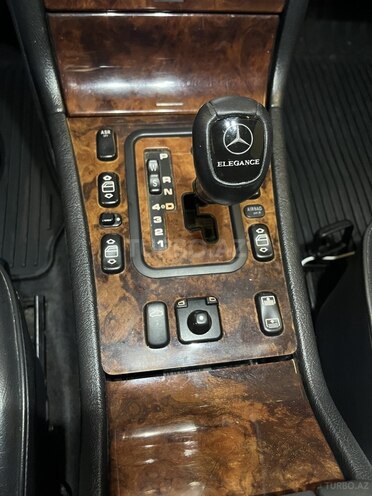 Mercedes E 280 1999, 351,000 km - 2.8 l - Bakı