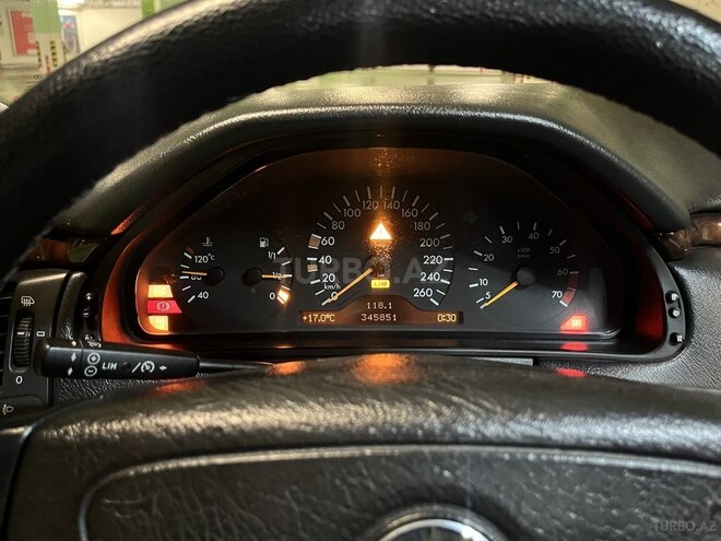 Mercedes E 280 1999, 351,000 km - 2.8 l - Bakı