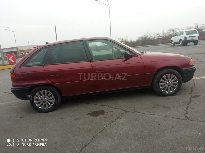 Opel Astra 1993, 356,554 km - 1.6 l - Zaqatala