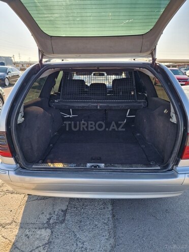 Mercedes E 220 2001, 322,200 km - 2.2 л - Bakı