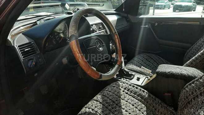 Mercedes C 220 1995, 274,589 km - 2.2 l - Bakı