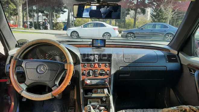 Mercedes C 220 1995, 274,589 km - 2.2 l - Bakı