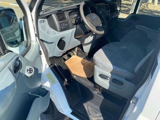 Ford Transit 2011, 178,000 km - 2.2 л - Bakı