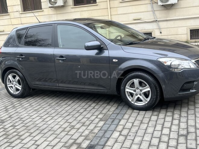 Kia Ceed 2010, 177,000 km - 1.4 l - Bakı