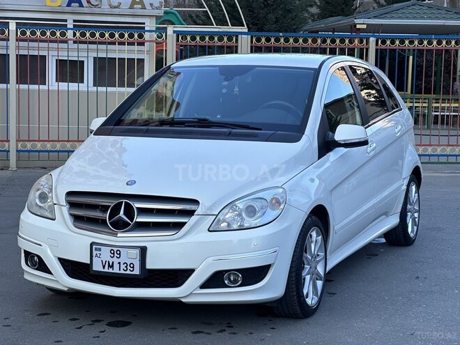 Mercedes B 170 2008, 87,000 km - 1.7 l - Bakı