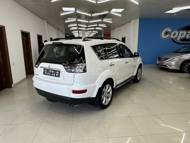 Mitsubishi Outlander 2013, 237,244 km - 3.0 л - Bakı