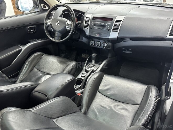 Mitsubishi Outlander 2013, 237,244 km - 3.0 л - Bakı