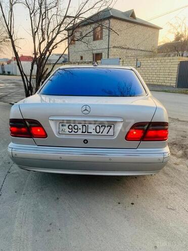 Mercedes E 270 2000, 500,000 km - 2.7 л - Xaçmaz