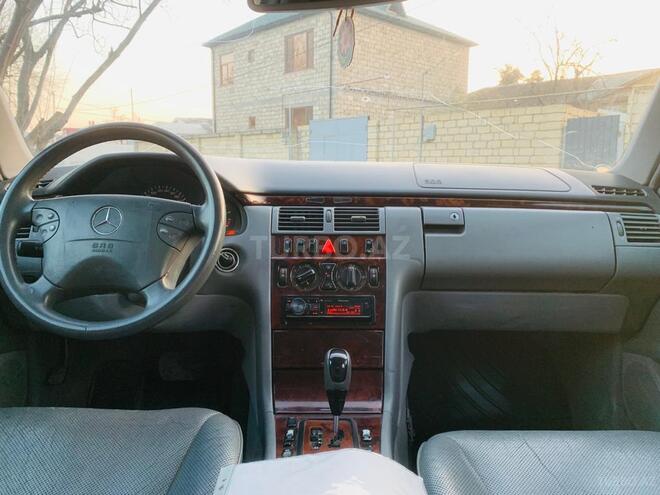 Mercedes E 270 2000, 500,000 km - 2.7 л - Xaçmaz
