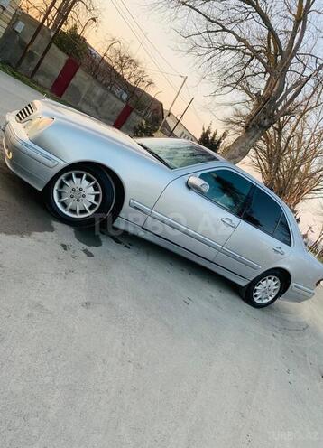 Mercedes E 270 2000, 500,000 km - 2.7 л - Xaçmaz