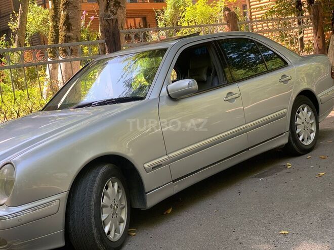 Mercedes E 270 2000, 500,000 km - 2.7 л - Xaçmaz