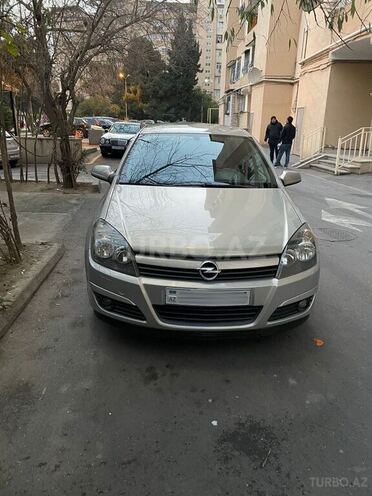 Opel Astra 2006, 215,000 km - 1.4 l - Bakı