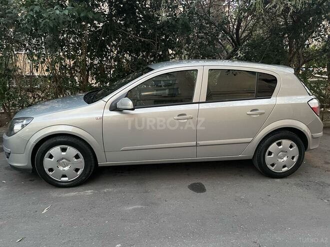 Opel Astra 2006, 215,000 km - 1.4 l - Bakı