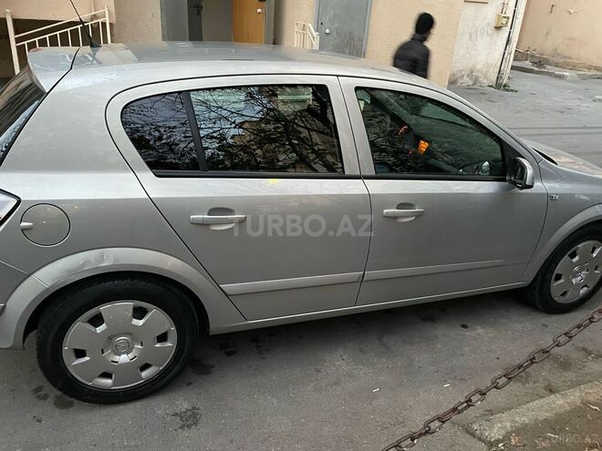 Opel Astra 2006, 215,000 km - 1.4 l - Bakı