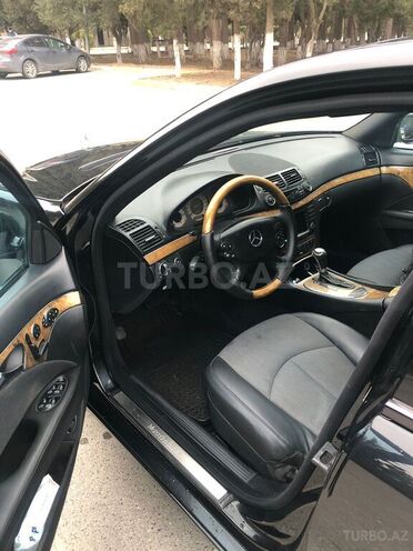 Mercedes E 280 2007, 279,000 km - 2.8 л - Sumqayıt