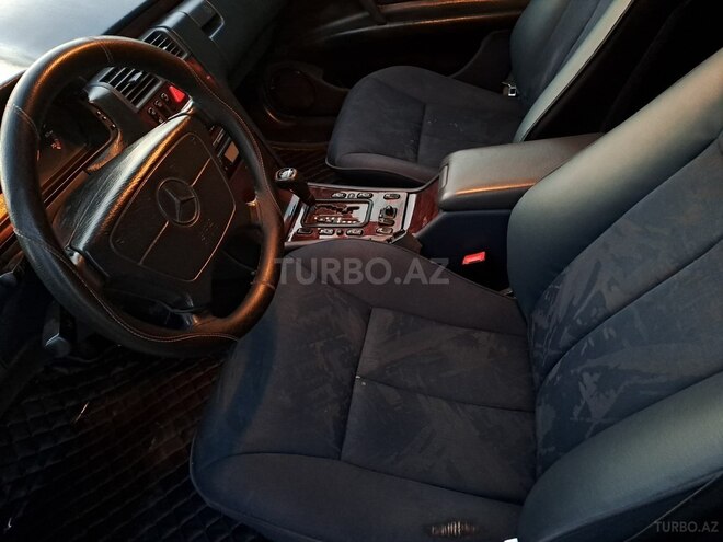 Mercedes E 240 1998, 110,332 km - 2.4 l - Sumqayıt